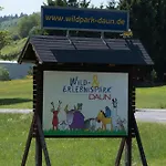 Holzhaus Lehrer Laempel בית נופש Esch (Rhineland-Palatinate)