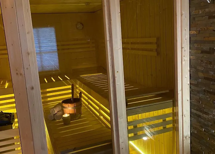 Holzhaus Lehrer Laempel * Esch (Rhineland-Palatinate)